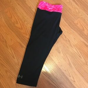 ✌️Final price drop✌️ UA Capri leggings